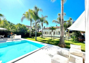 Villa mer et plage à 50 m piscine proche centre